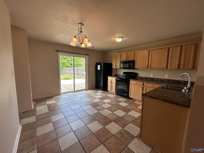 Foto del edificio - 115 Farmington Dr