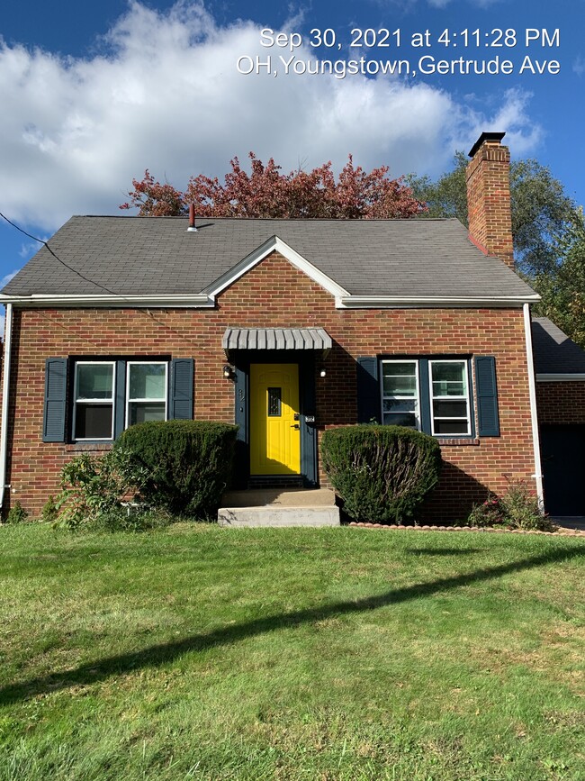 Building Photo - 32 Gertrude Ave