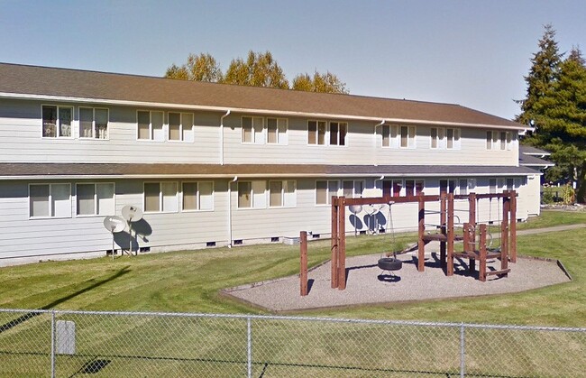 Building Photo - 821 E Division St