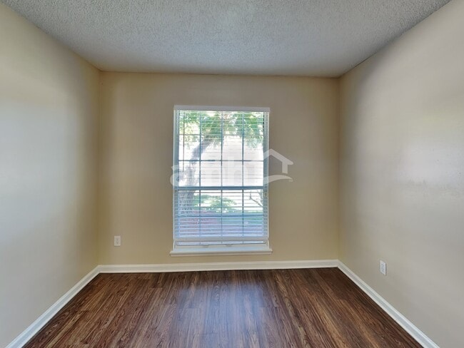 Building Photo - 2949 Biloxi Trl