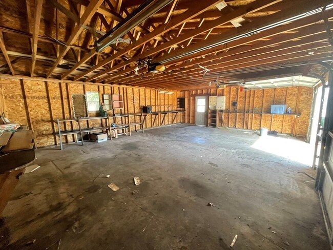 Building Photo - 2 bed, 2 bath home for rent in Waterloo