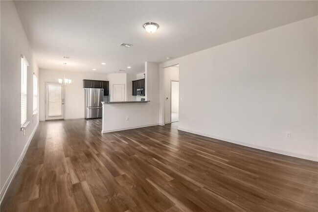 Foto del edificio - 109 Kleberg Ct