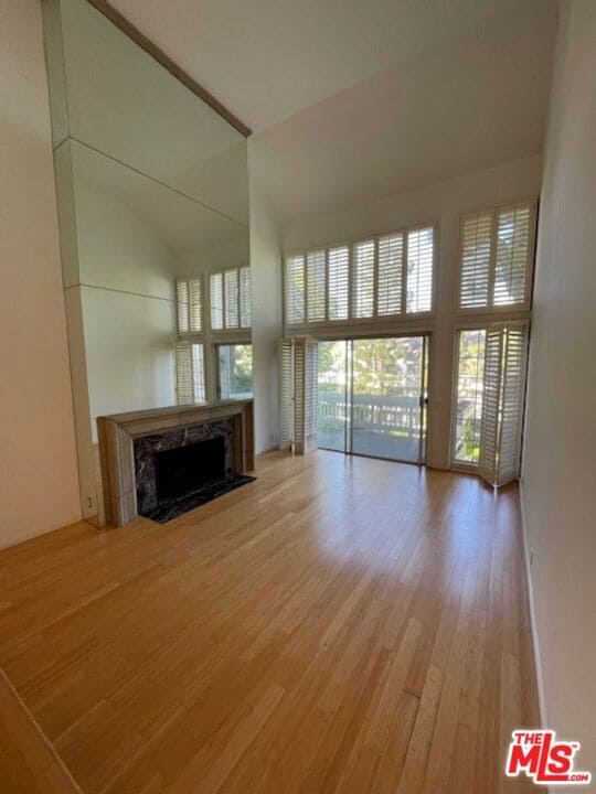 Building Photo - 4338 Redwood Ave