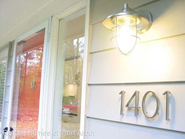 Foto del edificio - 3 br, 1 bath House - 1401 Jorn Court