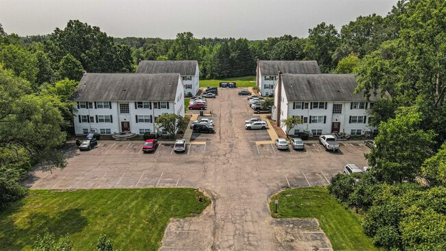 Building Photo - Grand Pointe