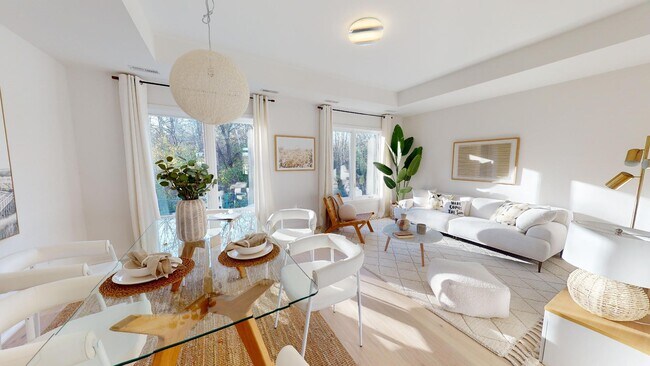 Building Photo - 3BR Townhome with Private Rooftop Terrace ...