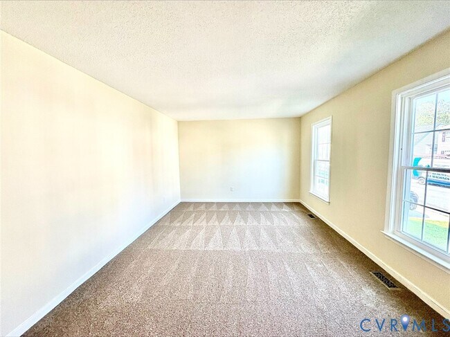 Foto del edificio - 6207 Beaufont Hills Ct