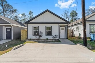 Building Photo - 846 Omeara