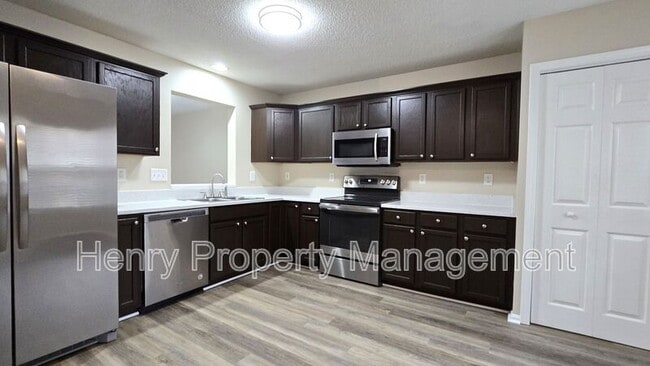 Building Photo - 310 Virens Dr