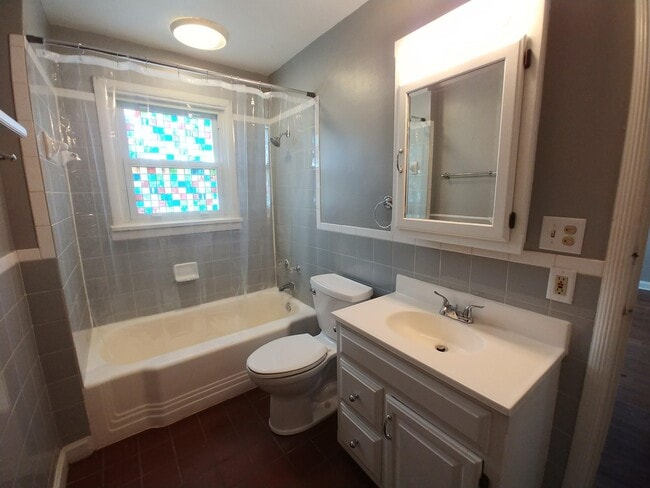 Building Photo - 7th and Jefferson - August 2026