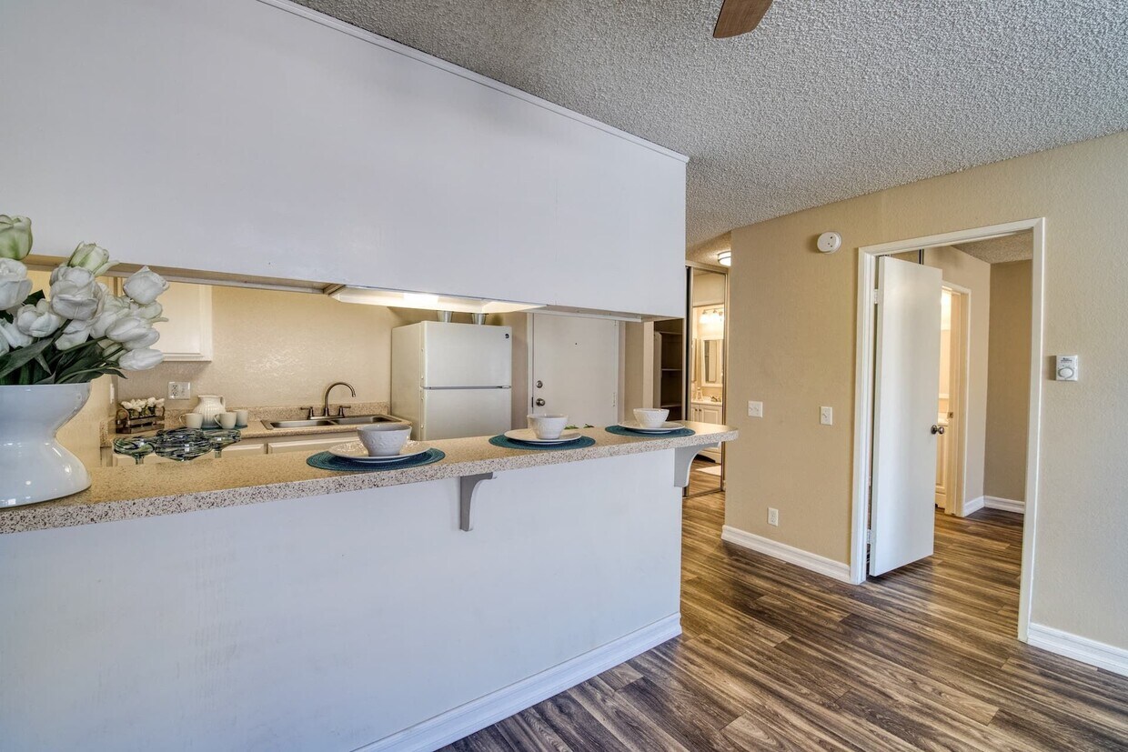Azalea Garden Apartments - 3776 Herman Ave San Diego, CA 92104