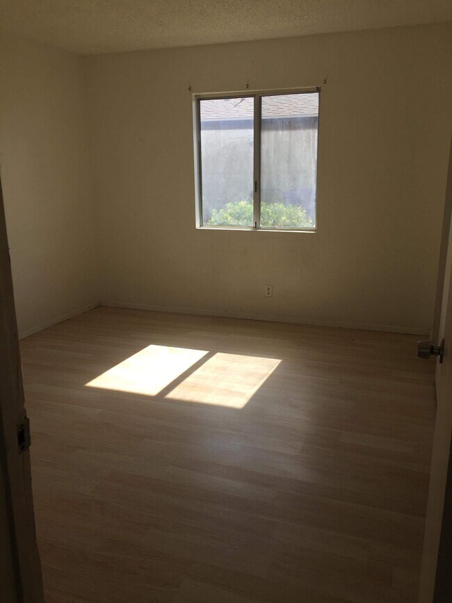 Foto del edificio - 21321 Nisqually Rd