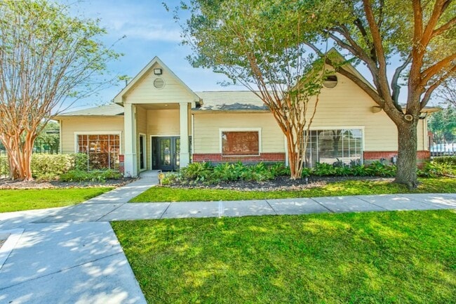 Building Photo - 11111 W Montgomery Rd