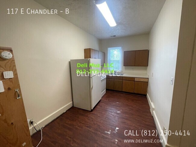 Foto del edificio - 117 E Chandler Ave