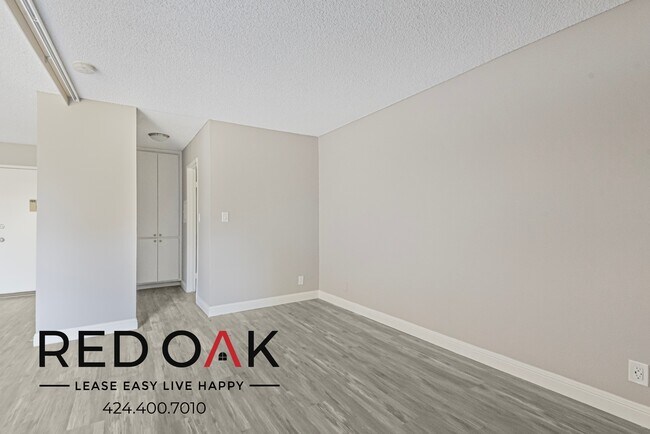 Building Photo - ~$50 OFF Each Month~Beautiful Jr. One Bedr...