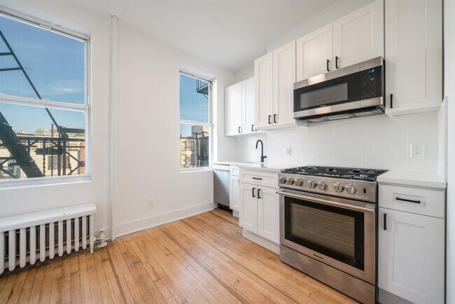 Foto del edificio - 529 Park Ave