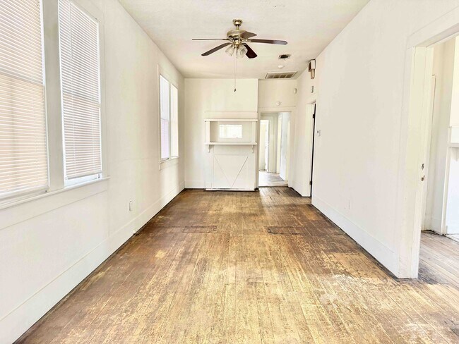 Foto del edificio - 303 S 21st St