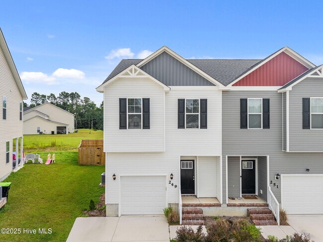 Foto del edificio - 249 Shallowbag Bay Ln
