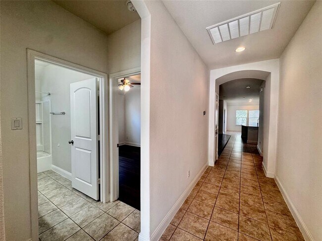 Building Photo - 3032 Angelina Ct