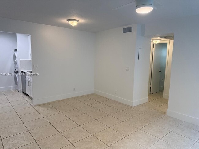 Foto del edificio - 10116 Twin Lakes Dr