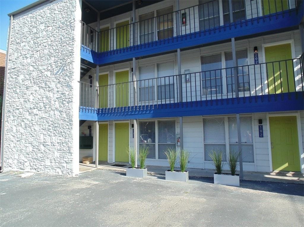 4303 Duval St Unit 303, Austin, TX 78751 Apartment for Rent in Austin