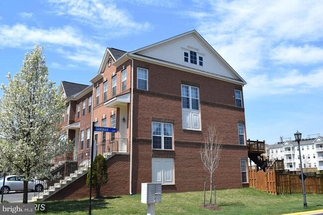 Building Photo - 41910 Beryl Terrace