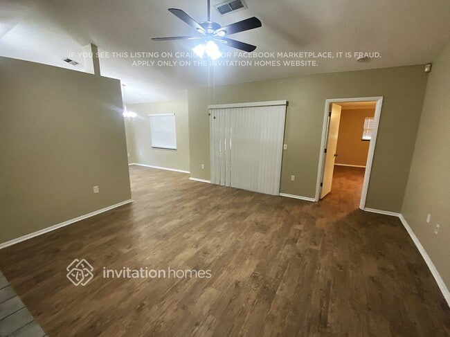 Building Photo - 7806 38th Ct E