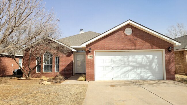 Foto del edificio - Adorable 3/2/2 Available May 1st!!