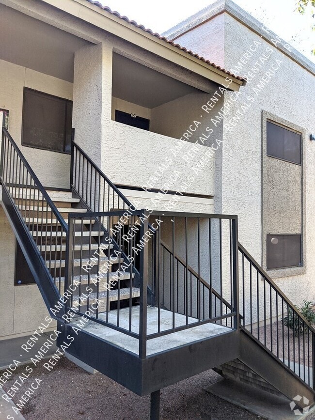Building Photo - 234 N 75th St