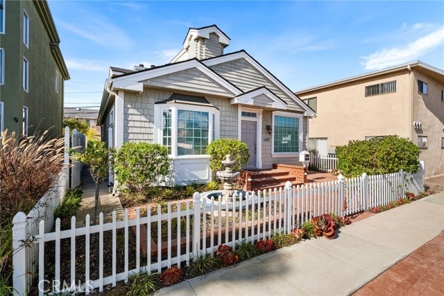 Building Photo - 357 13th St