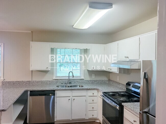 Foto del edificio - 2560 Foxlair Trail