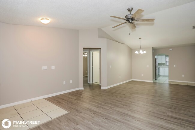 Foto del edificio - 1303 Oak Pointe Pl