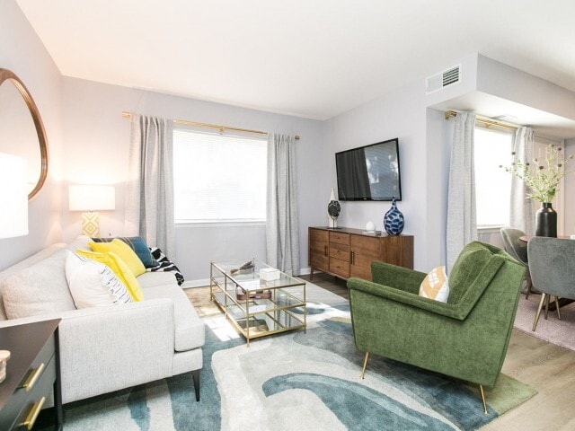 Building Photo - Crofton Village Apartments