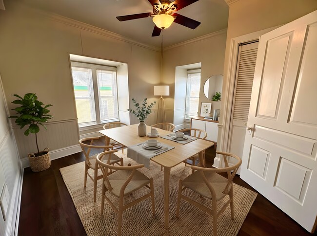 Foto del edificio - 1369 W Market St