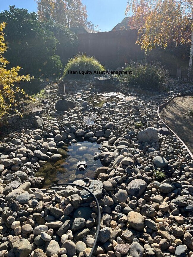 Building Photo - 3 br, 2 bath House - 1604 Gardenia Way