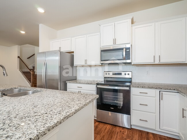 Building Photo - 1455 92nd Way SE