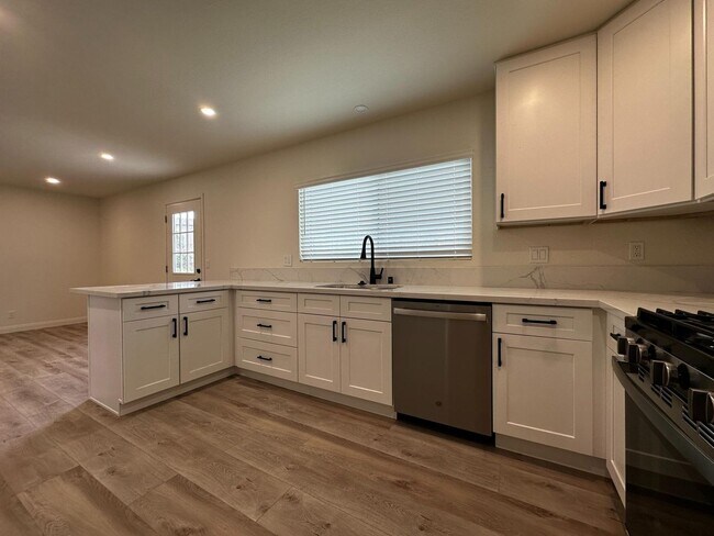 Foto del edificio - Fully Remodeled Single-Level Encinitas Gem...
