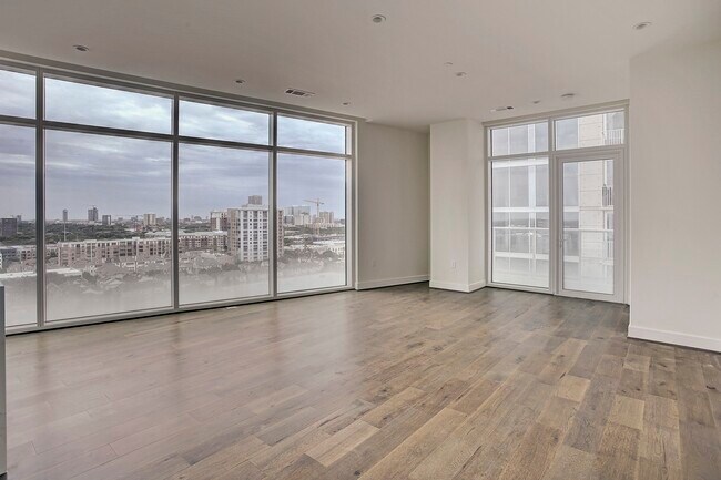 Foto del edificio - 4521 San Felipe St