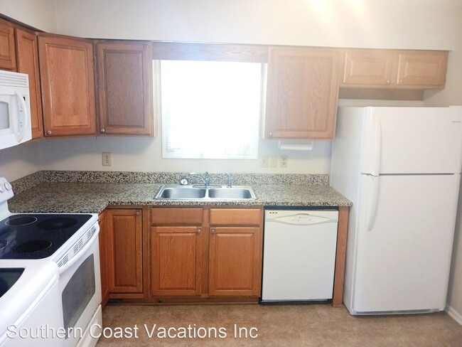Building Photo - 3 br, 1 bath House - 710 Raintree Lane