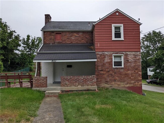 Building Photo - 851 Middle Rd