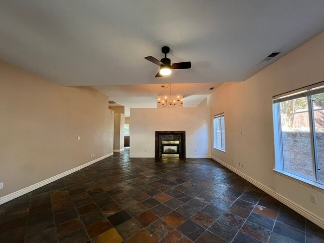 Building Photo - 1217 Echo Ct