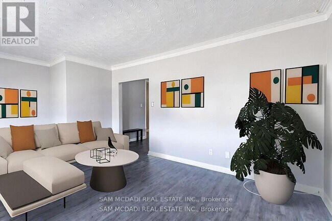 Photo du bâtiment - 1710 Lakeshore Rd W