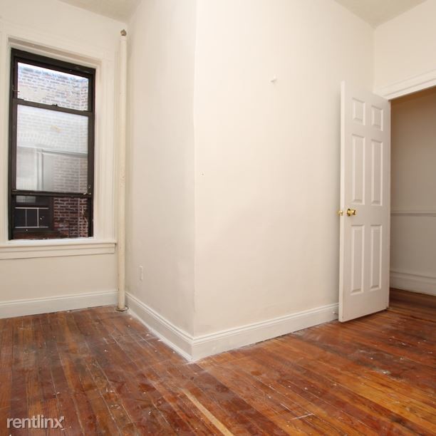Building Photo - 3 br, 1 bath Apartment - 275 Halsey St Apt 4L