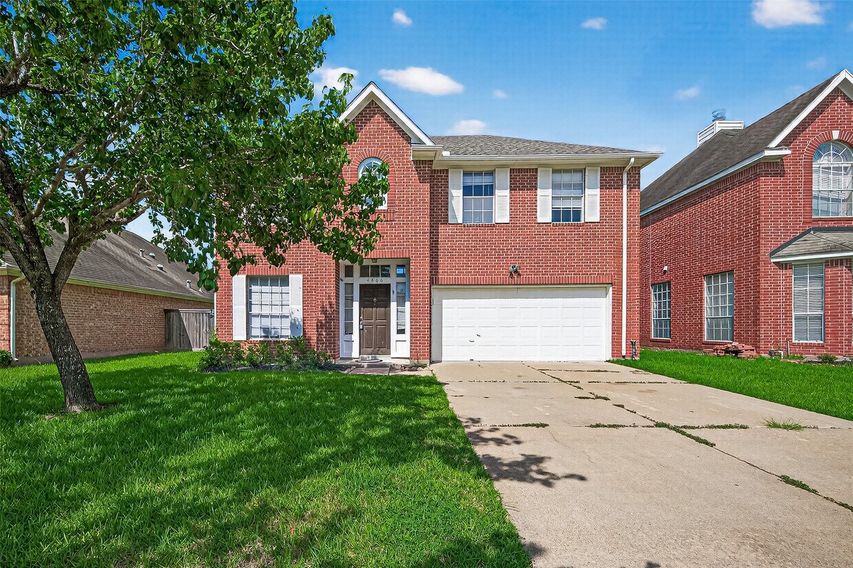 Foto principal - 4806 Sunshine Dr