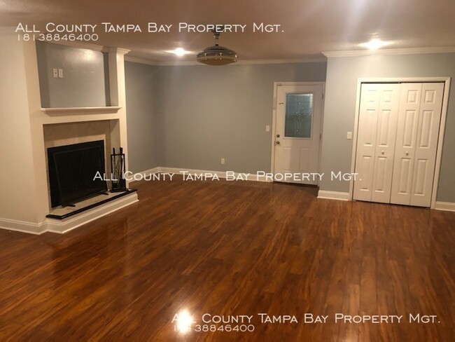 Building Photo - 3417 W Kirby St