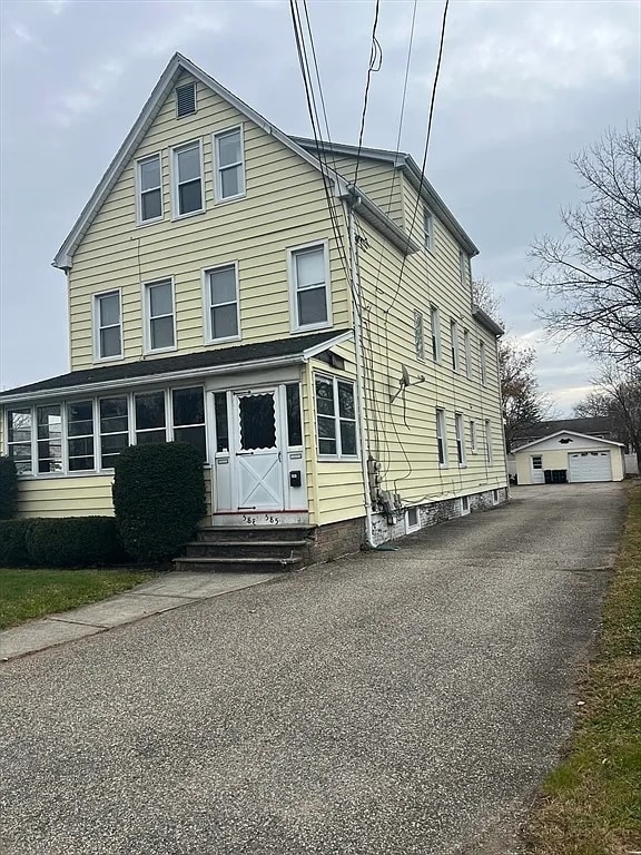 Building Photo - 583 McKinstry Ave