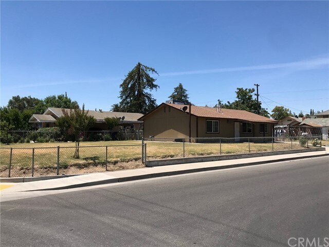 Primary Photo - 15131 W E St