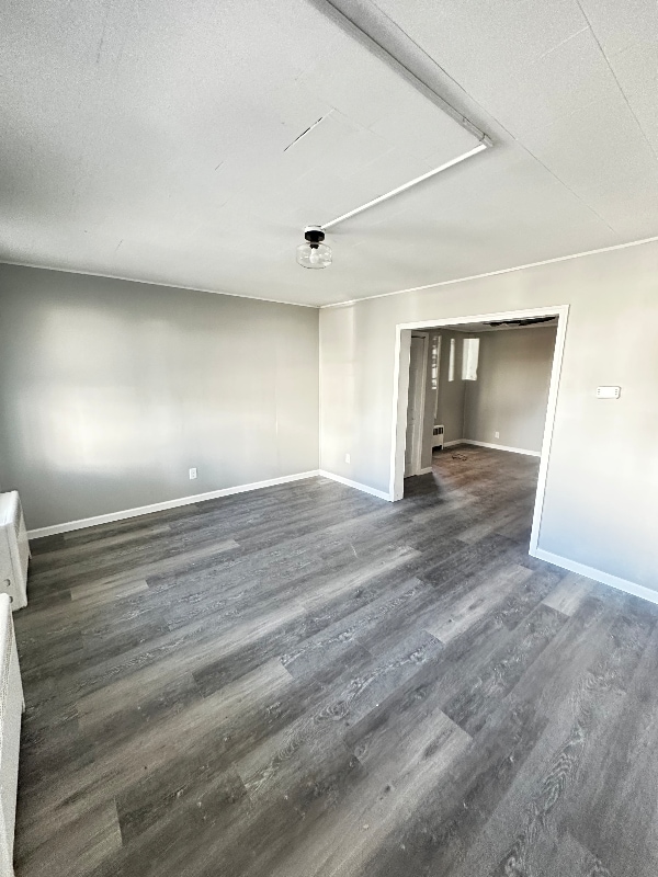 Building Photo - 526 Selfridge St