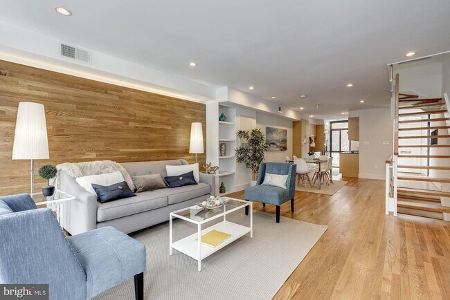 Foto del edificio - 212 M St SW