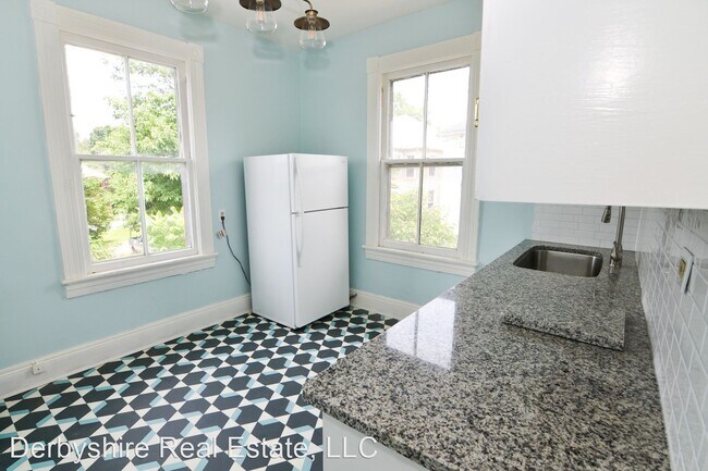 Building Photo - 470 Rivermont Ave